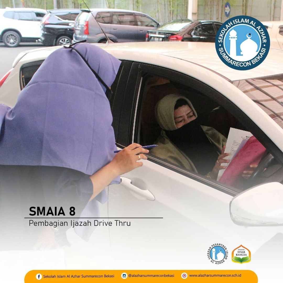 Pembagian Ijazah Drive Thru SMAIA 8